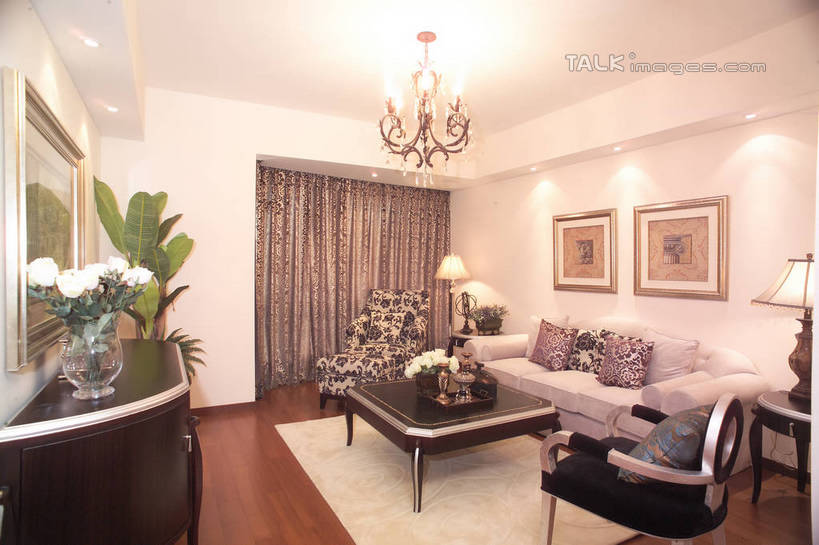 无人,家,客厅,横图,室内,白天,正面,爱情,别墅,家具,镜子,靠垫,门,沙发,台灯,装修,桌子,建筑,郁金香,花瓶,照明,欧式,阴影,装饰,盛开,光线,木制,影子,房屋,屋子,公寓,灯光,靠枕,豪华,祝福,花蕾,茶几,建设,现代,装潢,洋房,楼房,吊灯,住宅,玻璃制品,灯,花,花瓣,花朵,鲜花,玻璃瓶,木制品,瓶子,灯具,垫子,门框,室内装潢,枕头,花苞,花蕊,样板房,明亮,照亮,镜像,起居室,表白,舒适,家居装潢,镜面,照明设备,荣誉,房屋设计,地中海风格,古典风格,简约风格,布艺沙发,室内设计,宽敞,样板房装潢,永恒,客堂,设计,郁香,洋荷花,草麝香,彩图,房子,shrj1