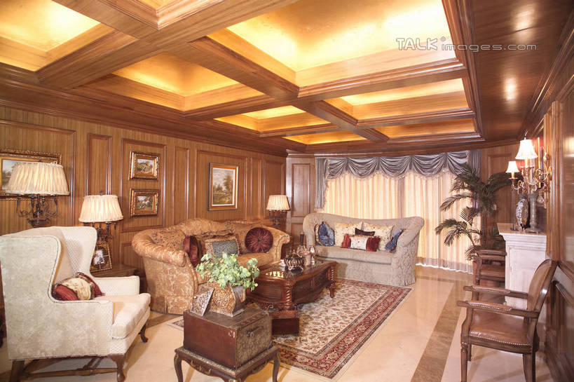 无人,家,客厅,横图,室内,白天,正面,绘画,别墅,地毯,家具,靠垫,沙发,台灯,装修,桌子,建筑,花瓶,椅子,照明,欧式,阴影,艺术,装饰,盛开,编织,光线,木制,影子,手工艺品,陶瓷,房屋,木椅,屋子,公寓,灯光,靠枕,陶瓷制品,织物,古典,豪华,花蕾,茶几,文化,建设,现代,装潢,洋房,楼房,顶灯,住宅,灯,花,花瓣,花朵,鲜花,木制品,瓶子,工艺品,灯具,垫子,室内装潢,枕头,花苞,花蕊,品味,样板房,明亮,照亮,美术,起居室,高雅,舒适,家居装潢,照明设备,挂画,房屋设计,地中海风格,古典风格,简约风格,布艺沙发,室内设计,宽敞,样板房装潢,美学,客堂,设计,装饰画,彩图,房子,shrj1