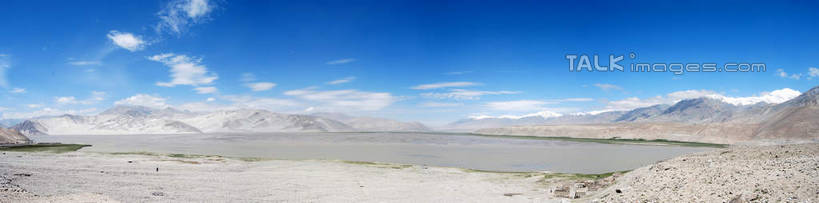 无人,横图,室外,白天,正面,旅游,度假,湖,湖泊,石头,美景,山,山脉,水,中国,亚洲,阴影,光线,石子,影子,湖面,景观,山峰,水流,水面,云,云朵,山峦,云彩,娱乐,蓝色,白云,蓝天,天空,阳光,自然,湖水,群山,天,享受,休闲,景色,放松,晴朗,自然风光,东亚,新疆,喀拉库勒湖,卡拉库勒湖,中华人民共和国,新疆维吾尔自治区,西北地区,克孜勒苏,克孜勒苏柯尔,克孜勒苏柯尔克孜自治州,石块,岩石,晴空,彩图,阿克陶,阿克陶县,新,shsgf1