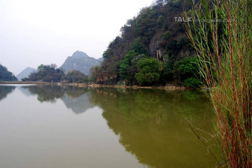 无人,横图,室外,白天,正面,旅游,度假,湖,湖泊,美景,山,山脉,水,植物,中国,亚洲,波纹,湖面,景观,山峰,水流,水面,涟漪,山峦,娱乐,云南,树,树木,绿色,倒影,水纹,天空,自然,波浪,湖水,群山,天,享受,休闲,景色,放松,生长,成长,倒映,自然风光,东亚,云南省,普者黑,中华人民共和国,水晕,西南地区,滇,文山,文山州,文山壮族苗族自治州,反照,彩图,丘北县,shsgf1