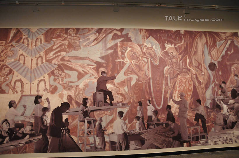 无人,博物馆,横图,室内,白天,正面,度假,绘画,美景,城市风光,城市,敦煌,中国,亚洲,研究,艺术,装饰,墙,景观,教育,文化,娱乐,壁画,墙壁,墙面,享受,休闲,景色,放松,展览,华丽,修饰,点缀,欣赏,陈列,东亚,甘肃,甘肃省,莫高窟,中华人民共和国,衬托,美观,雅致,雅观,西北地区,甘,酒泉,酒泉市,典藏,千佛洞,画画,彩图,shsgf1