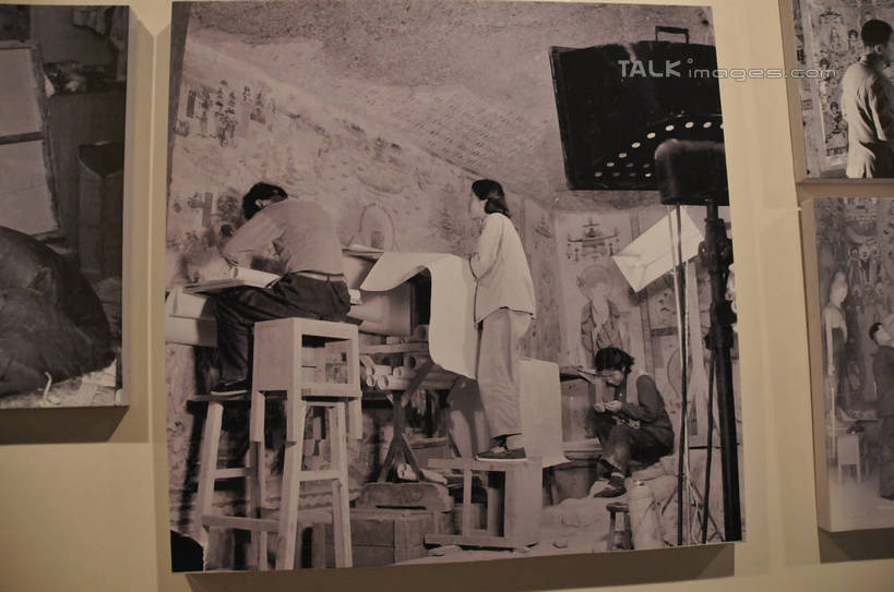 无人,博物馆,横图,室内,白天,正面,度假,绘画,美景,城市风光,城市,敦煌,中国,亚洲,研究,艺术,装饰,墙,景观,教育,文化,娱乐,壁画,墙壁,墙面,享受,休闲,景色,放松,展览,华丽,修饰,点缀,欣赏,陈列,东亚,甘肃,甘肃省,莫高窟,中华人民共和国,衬托,美观,雅致,雅观,西北地区,甘,酒泉,酒泉市,典藏,千佛洞,画画,彩图,shsgf1