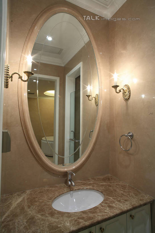 无人,家,竖图,室内,白天,正面,柜子,家具,镜子,卫生间,洗手间,浴室,装修,建筑,欧式,装饰,水龙头,房屋,墙,屋子,洗手池,公寓,豪华,台盆,建设,现代,装潢,洋房,楼房,开关,墙壁,墙面,住宅,橱柜,室内装潢,打开,洗手台,样板房,明亮,阀门,镜像,舒适,家居装潢,开启,镜面,房屋设计,地中海风格,古典风格,简约风格,室内设计,宽敞,样板房装潢,水咀,设计,厕所,淋浴房,彩图,冲凉房,房子,沐浴间,沐浴室,shslj1