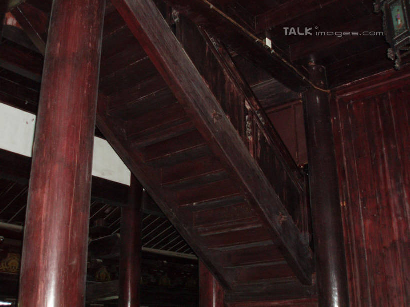 无人,栏杆,横图,室内,白天,仰视,旅游,度假,名胜古迹,标志建筑,地标,建筑,仙居,中国,亚洲,阴影,遗迹,反射,木制,影子,柱子,墙,围栏,古迹,文物,娱乐,建设,古建筑,浙江,护栏,墙壁,墙面,浙江省,红色,木制品,享受,休闲,旅游胜地,放松,古文明,东亚,中华人民共和国,华东地区,浙,台州,台州市,彩图,低角度拍摄,仙居县,shslj1