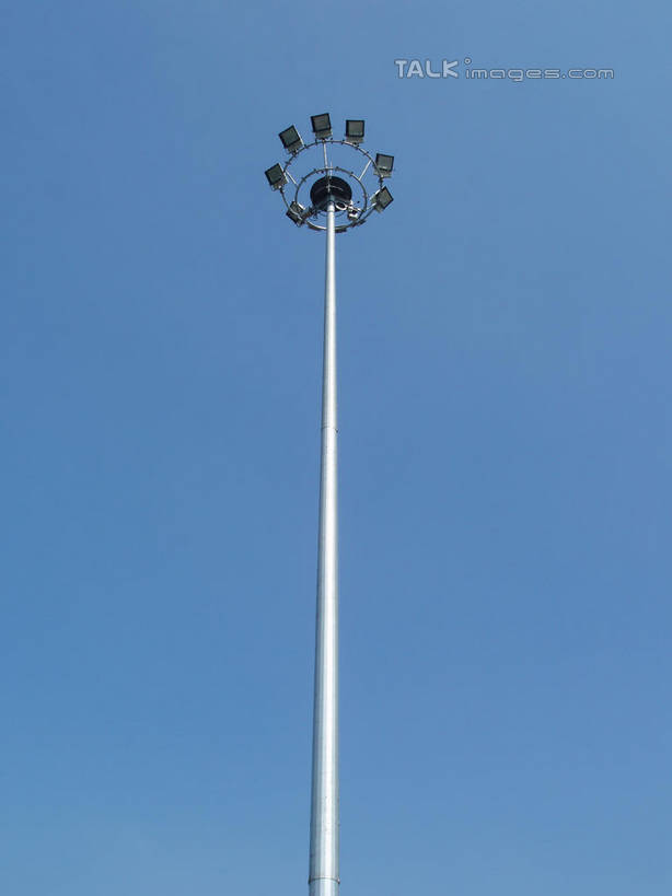 无人,竖图,室外,特写,白天,仰视,照明,太湖,中国,亚洲,阴影,光线,影子,灯光,江苏,苏州,灯,蓝色,蓝天,天空,阳光,灯具,天,探照灯,缥缈峰,西山,晴朗,照亮,照明设备,东亚,江苏省,苏州市,万里无云,中华人民共和国,华东地区,苏,吴中区,晴空,晴空万里,彩图,低角度拍摄,洞庭西山,包山,shslj1