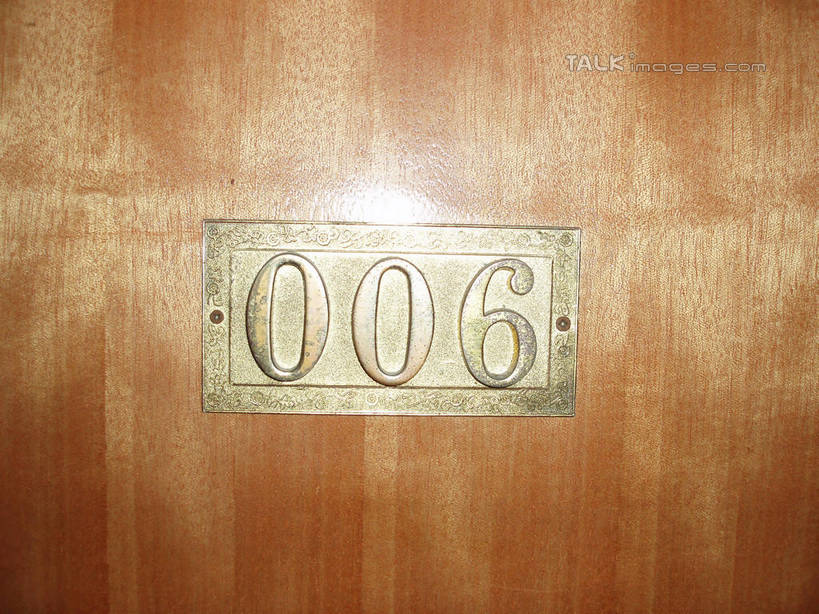 无人,宾馆,横图,室内,特写,白天,正面,门,静物,木制,标志,数字,文字,字符,墙,标识,墙壁,墙面,木制品,门框,阿拉伯数字,彩图,客店,客栈,旅店,旅馆,旅舍,shslj1