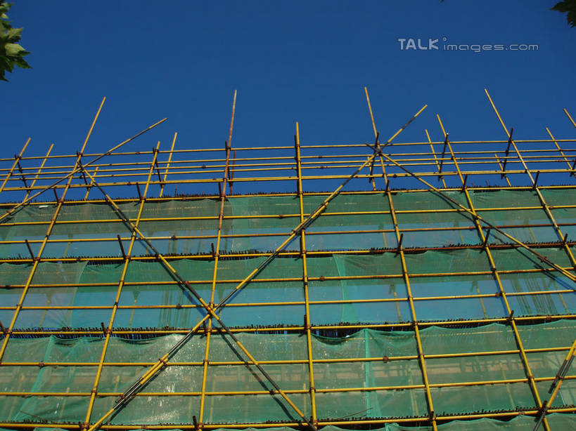 无人,栏杆,横图,室外,特写,白天,仰视,中国,亚洲,阴影,光线,影子,支架,围栏,护栏,架子,脚手架,施工,蓝色,蓝天,天空,阳光,建筑工地,天,晴朗,支撑,固定,东亚,万里无云,中华人民共和国,地盘,建筑地盘,施工地盘,晴空,晴空万里,彩图,低角度拍摄,工地,稳固,shslj1