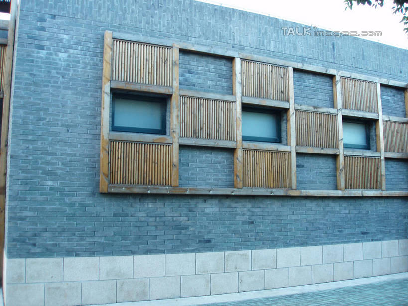 无人,公园,横图,室外,白天,正面,旅游,度假,美景,窗户,上海,中国,亚洲,阴影,装饰,光线,影子,墙,景观,娱乐,墙壁,墙面,蓝色,蓝天,天空,阳光,自然,天,享受,休闲,景色,放松,华泾公园,晴朗,华丽,修饰,点缀,申,自然风光,东亚,徐汇区,上海市,万里无云,中华人民共和国,沪,华东地区,衬托,美观,雅致,雅观,晴空,晴空万里,彩图,华泾路,shslj1