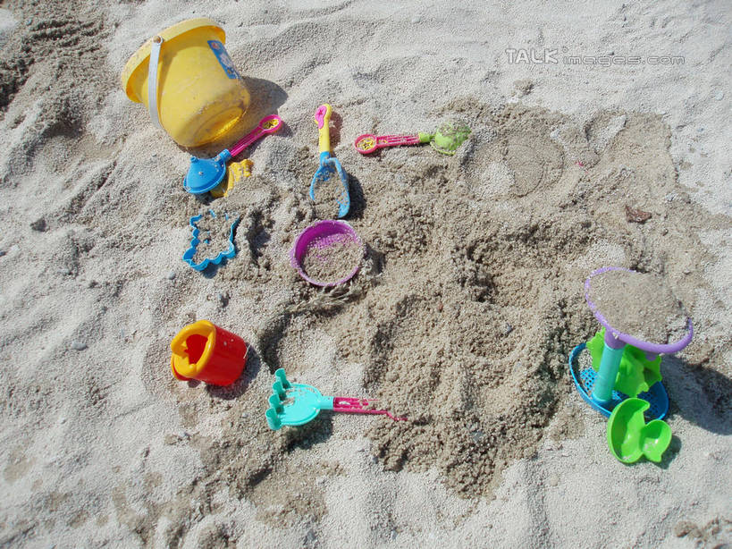 无人,公园,横图,俯视,室外,特写,白天,上海,中国,亚洲,阴影,光线,纹路,铲子,沙子,桶,纹理,影子,塑料,沙,阳光,容器,塑料制品,大宁灵石公园,储藏,砂,塑料桶,申,储存,东亚,上海市,肌理,中华人民共和国,沪,华东地区,闸北区,彩图,高角度拍摄,手铲,广中西路,贮存,shslj1