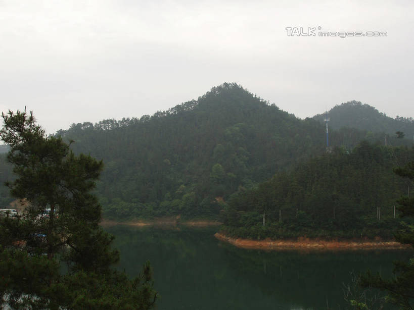 无人,横图,室外,白天,正面,旅游,度假,湖,湖泊,美景,森林,山,山脉,树林,水,植物,中国,亚洲,湖面,景观,山峰,水流,水面,山峦,娱乐,浙江,树,树木,浙江省,绿色,天空,自然,湖水,群山,天,享受,休闲,景色,放松,千岛湖,生长,成长,自然风光,东亚,中华人民共和国,华东地区,浙,彩图,淳安,淳安县,新安江水库,shslj1