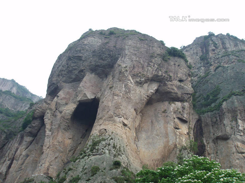 无人,横图,室外,白天,仰视,旅游,度假,石头,美景,森林,山,山脉,树林,植物,中国,亚洲,石子,景观,山峰,悬崖,山峦,娱乐,浙江,树,树木,浙江省,绿色,天空,自然,群山,天,享受,休闲,景色,放松,雁荡山,生长,成长,自然风光,东亚,中华人民共和国,华东地区,浙,温州,温州市,绝壁,石块,岩石,彩图,低角度拍摄,shslj1
