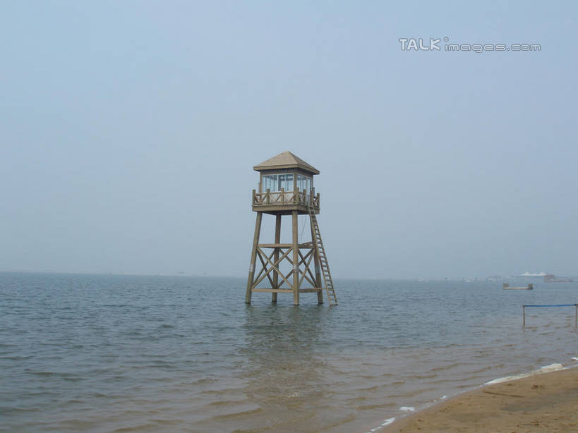 无人,横图,室外,白天,正面,旅游,度假,海浪,海洋,美景,沙滩,上海,中国,亚洲,沙子,海岸,景观,浪花,水平线,辽阔,海平线,沙地,娱乐,蓝色,蓝天,天空,自然,海水,救生塔,天,享受,休闲,广阔,景色,放松,水上乐园,奉贤区,晴朗,一望无际,申,自然风光,海景,东亚,上海市,万里无云,中华人民共和国,沪,华东地区,无边无际,一马平川,大海,风浪,海,海水的波动,海滩,近岸浪,涌浪,晴空,晴空万里,彩图,碧海金沙水上乐园,水天相接,水天一线,shslj1