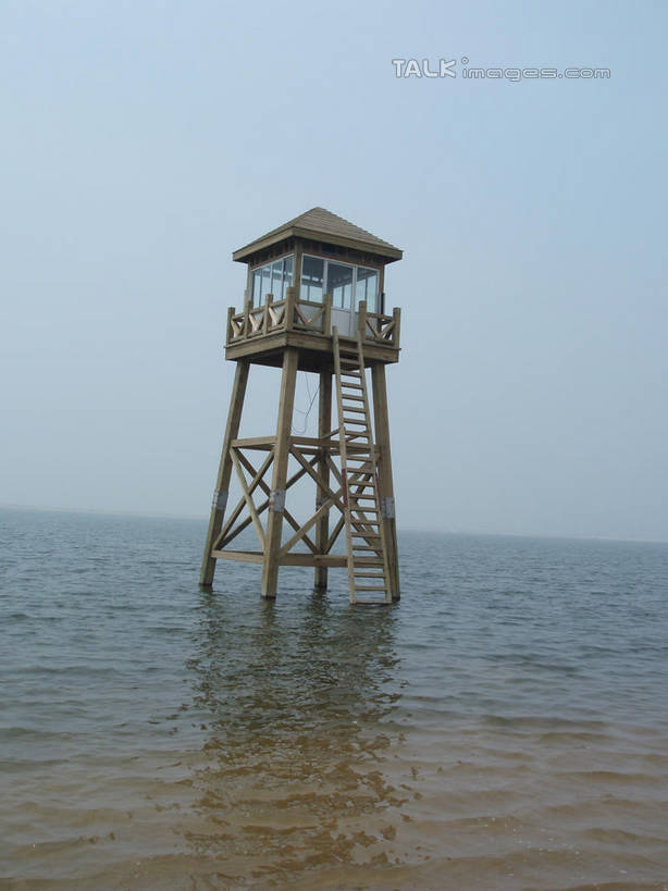 无人,竖图,室外,白天,正面,旅游,度假,海浪,海洋,美景,沙滩,上海,中国,亚洲,沙子,海岸,景观,浪花,水平线,辽阔,海平线,沙地,娱乐,蓝色,蓝天,天空,自然,海水,救生塔,天,享受,休闲,广阔,景色,放松,水上乐园,奉贤区,晴朗,一望无际,申,自然风光,海景,东亚,上海市,万里无云,中华人民共和国,沪,华东地区,无边无际,一马平川,大海,风浪,海,海水的波动,海滩,近岸浪,涌浪,晴空,晴空万里,彩图,碧海金沙水上乐园,水天相接,水天一线,shslj1