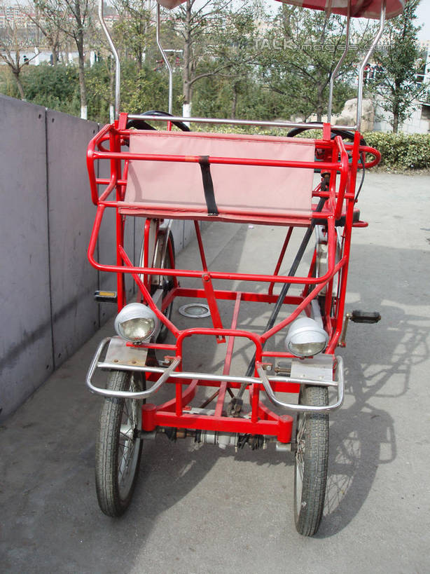 无人,竖图,室外,白天,正面,度假,美景,植物,城市风光,城市,自行车,上海,中国,亚洲,一辆,阴影,光线,影子,墙,景观,娱乐,墙壁,墙面,车,脚踏车,树,树木,红色,绿色,阳光,自然,交通工具,南京路,享受,休闲,景色,放松,南京路步行街,南京东路,双人自行车,生长,成长,申,载具,黄浦区,东亚,上海市,中华人民共和国,沪,华东地区,彩图,shslj1