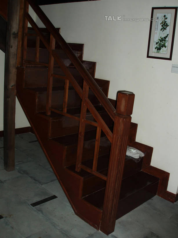 无人,栏杆,竖图,室内,白天,正面,绘画,楼梯,中国,亚洲,艺术,木制,扶手,阶梯,墙,古典,文化,浙江,护栏,墙壁,墙面,台阶,浙江省,木制品,工艺品,品味,石浦渔港,象山,宁波,美术,高雅,挂画,东亚,中华人民共和国,华东地区,浙,美学,宁波市,装饰画,彩图,石浦,石浦镇,象山县,shslj1