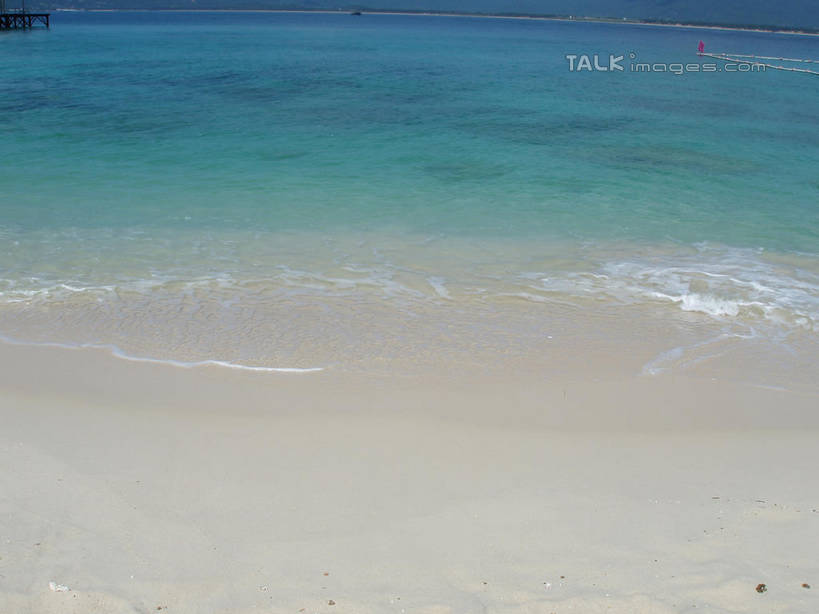 无人,横图,俯视,室外,白天,旅游,度假,海浪,海洋,美景,沙滩,三亚,中国,亚洲,阴影,光线,沙子,影子,海岸,景观,浪花,沙地,娱乐,海南,阳光,自然,海水,享受,休闲,景色,放松,海南省,自然风光,海景,东亚,三亚市,中华人民共和国,华南地区,琼,大海,风浪,海,海水的波动,海滩,近岸浪,涌浪,彩图,高角度拍摄,shslj1