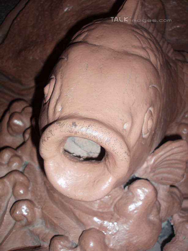 无人,竖图,室内,特写,白天,正面,旅游,度假,标志建筑,地标,建筑,静物,雕塑,上海,中国,亚洲,表演,艺术,装饰,鱼,雕刻,雕像,娱乐,建设,鱼类,浦东,水族馆,工艺品,张嘴,享受,休闲,展示,旅游胜地,放松,海底世界,纪念,展览,美术,申,饲养,主题,陈列,张大嘴巴,陆家嘴,浦东新区,东亚,收集,上海市,一尊,中华人民共和国,沪,华东地区,功能,美学,极地海洋世界,张开嘴,半身,彩图,上海海洋水族馆,上海水族馆,shslj1