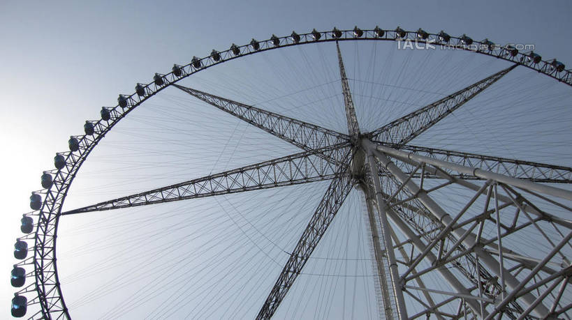 无人,游乐园,横图,室外,白天,仰视,度假,游戏,美景,城市风光,城市,游乐场,上海,中国,亚洲,阴影,光线,影子,景观,摩天轮,玩,娱乐,蓝色,蓝天,天空,阳光,天,享受,休闲,景色,放松,游乐设施,锦江乐园,晴朗,活动,申,发泄,消遣,智力,东亚,闵行区,上海市,万里无云,费里斯大转轮,中华人民共和国,沪,华东地区,宣泄,乐园,主题公园,游艺设施,晴空,晴空万里,玩耍,嬉戏,彩图,低角度拍摄,人造公园,主题乐园,shslj1