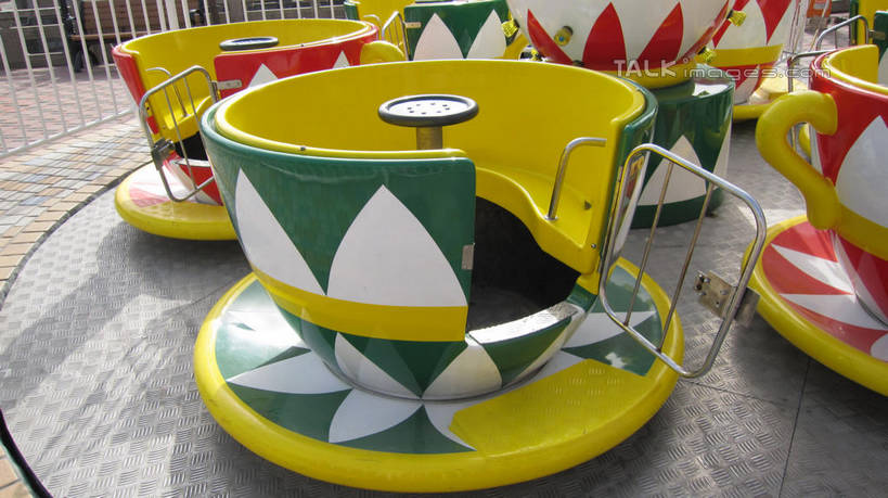 无人,游乐园,栏杆,横图,俯视,室外,白天,度假,游戏,美景,城市风光,城市,游乐场,上海,中国,亚洲,景观,围栏,玩,娱乐,护栏,天空,天,享受,休闲,景色,放松,游乐设施,转转杯,锦江乐园,活动,申,发泄,消遣,智力,东亚,闵行区,上海市,中华人民共和国,沪,华东地区,宣泄,乐园,主题公园,欢乐咖啡杯,旋转咖啡杯,游艺设施,玩耍,嬉戏,彩图,高角度拍摄,人造公园,主题乐园,shslj1