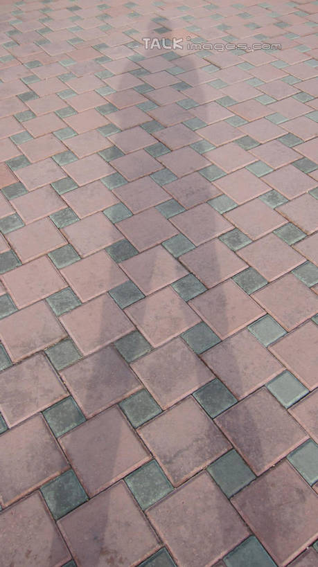 东方人,一个人,无人,游乐园,站,竖图,俯视,室外,白天,度假,建材,美景,城市风光,城市,建筑,游乐场,上海,中国,亚洲,仅一个男性,仅一个人,阴影,光线,材料,影子,砖,砖块,景观,地面,黄种人,娱乐,仅一个年轻男性,阳光,站着,享受,休闲,砖头,景色,放松,建造,锦江乐园,申,东亚,闵行区,上海市,中华人民共和国,沪,华东地区,乐园,主题公园,男人,男性,年轻男性,亚洲人,石料,站立,半身,彩图,高角度拍摄,砌墙砖,人造公园,主题乐园,shslj1