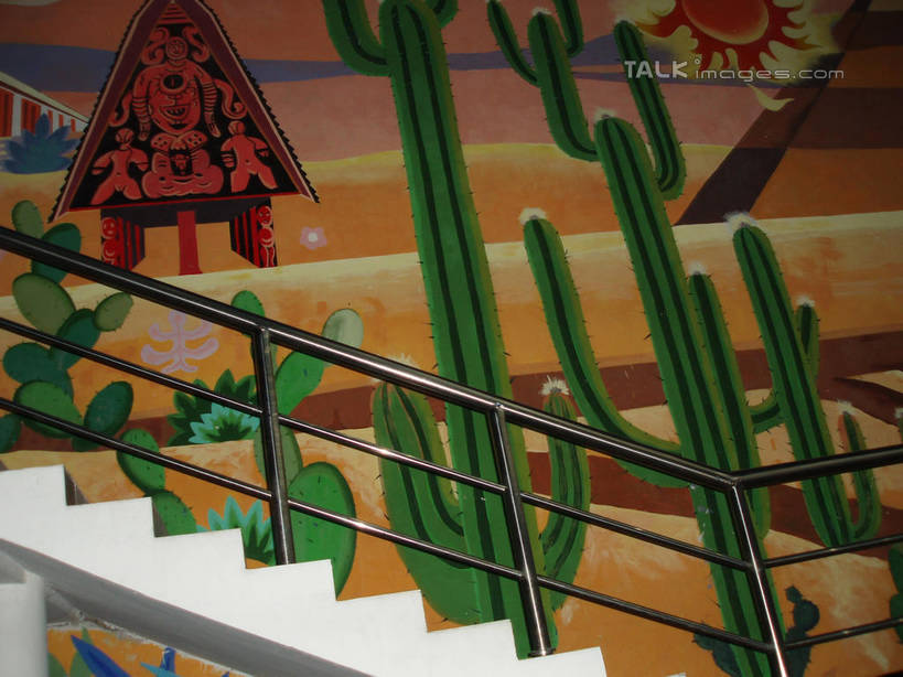 无人,游乐园,栏杆,横图,室内,白天,仰视,绘画,楼梯,游乐场,上海,中国,亚洲,艺术,装饰,扶手,阶梯,墙,文化,护栏,壁画,墙壁,墙面,台阶,锦江乐园,华丽,修饰,点缀,申,东亚,闵行区,上海市,中华人民共和国,沪,华东地区,衬托,美观,雅致,雅观,乐园,主题公园,画画,彩图,低角度拍摄,人造公园,主题乐园,shslj1