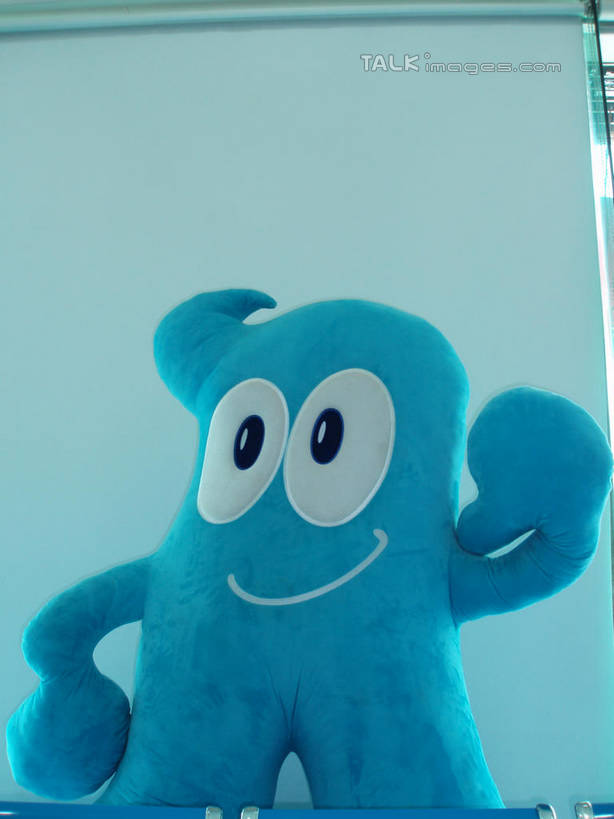 无人,竖图,室外,特写,白天,正面,游戏,静物,玩具,艺术,吉祥物,玩偶,玩,娱乐,一个,蓝色,休闲,世博会,海宝,益智,毛绒玩具,单个,希望,展览,安慰,愿望,象征,发泄,消遣,代表,世界博览会,宣泄,展览会,玩耍,嬉戏,彩图,万国博览会,博览会,shslj1