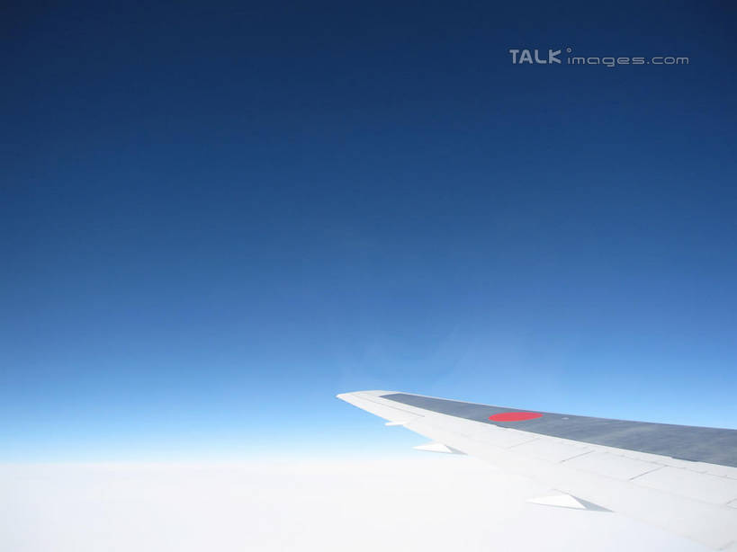 无人,横图,俯视,航拍,室外,特写,白天,飞机,飞翔,阴影,飞行,光线,影子,云,云朵,机翼,交通,翱翔,云彩,航空,飞,蓝色,白云,蓝天,天空,阳光,交通工具,天,运输,一架,晴朗,客机,鸟瞰,载具,晴空,彩图,高角度拍摄,shslj1