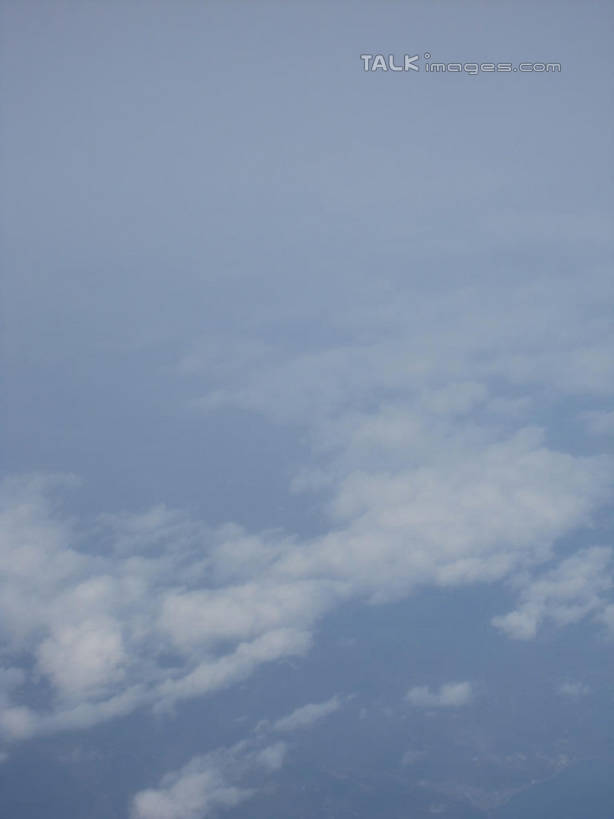 无人,竖图,俯视,航拍,室外,特写,白天,阴影,光线,影子,云,云朵,云彩,蓝色,白云,蓝天,天空,阳光,天,晴朗,鸟瞰,晴空,彩图,高角度拍摄,shslj1