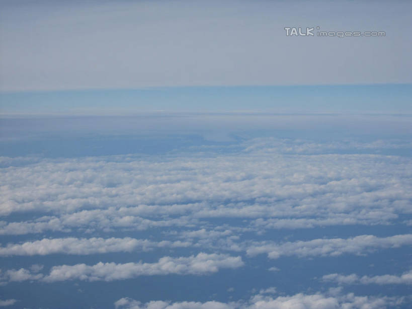 无人,横图,俯视,航拍,室外,白天,阴影,光线,影子,云,云朵,云彩,蓝色,白云,蓝天,天空,阳光,天,晴朗,鸟瞰,晴空,彩图,高角度拍摄,shslj1