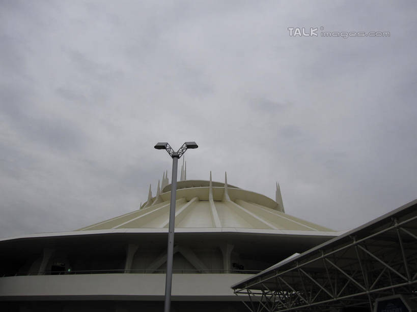 无人,游乐园,横图,室外,白天,仰视,度假,美景,城市风光,城市,路灯,游乐场,照明,东京,日本,亚洲,阴影,光线,影子,景观,云,云朵,灯光,云彩,娱乐,灯,蓝色,白云,蓝天,天空,阳光,天,享受,休闲,迪斯尼乐园,景色,放松,晴朗,照亮,照明设备,东亚,本州,关东地方,本州岛,日本国,东京都,乐园,主题公园,晴空,彩图,低角度拍摄,人造公园,主题乐园,东京迪斯尼乐园,shslj1