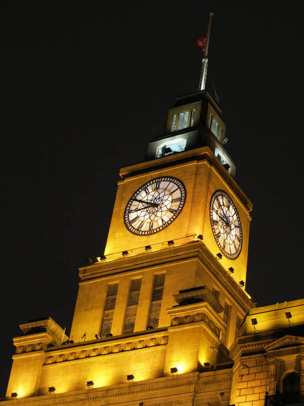 无人,高楼大厦,竖图,室外,夜晚,仰视,度假,美景,城市风光,标志建筑,城市,大厦,地标,建筑,摩天大楼,夜景,上海,中国,亚洲,阴影,时间,光线,时钟,影子,景观,钟楼,灯光,计时,娱乐,建设,黄浦江,黄色,钟表,外滩,享受,休闲,表,景色,放松,申,黄浦区,东亚,上海海关大楼,海关大楼,中山东一路,上海市,中华人民共和国,沪,华东地区,塔钟,钟,彩图,低角度拍摄,大楼,高层建筑,高楼,摩天楼,黄埔滩,上海外滩,外黄埔滩,shslj1