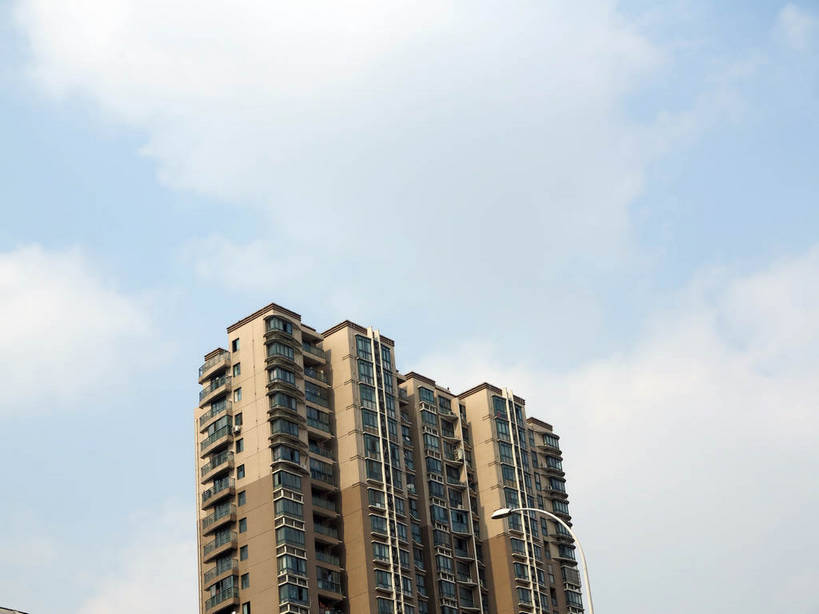 无人,家,横图,室外,白天,仰视,旅游,度假,美景,城市风光,城市,建筑,路灯,照明,中国,亚洲,阴影,光线,影子,房屋,屋子,景观,云,云朵,公寓,灯光,云彩,娱乐,建设,江苏,无锡,洋房,楼房,住宅,灯,蓝色,白云,蓝天,天空,阳光,天,享受,休闲,景色,放松,晴朗,照亮,照明设备,东亚,江苏省,中华人民共和国,华东地区,苏,无锡市,晴空,彩图,低角度拍摄,房子,shslj1