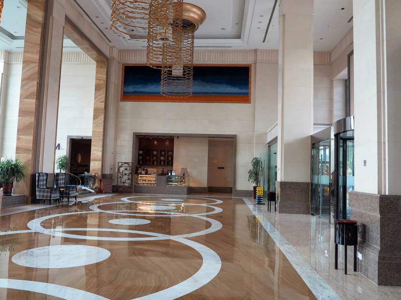 无人,宾馆,横图,室内,白天,正面,度假,美景,植物,城市风光,城市,酒店,照明,中国,亚洲,瓷砖,地砖,盆栽,墙,景观,灯光,盆景,地面,娱乐,江苏,无锡,吊灯,墙壁,墙面,灯,树,树木,绿色,自然,灯具,享受,休闲,景色,放松,生长,成长,酒家,旅社,照亮,照明设备,东亚,江苏省,中华人民共和国,华东地区,苏,无锡市,盆景树,盆栽树,彩图,客店,客栈,旅店,旅馆,商旅,shslj1,无锡希尔顿逸林酒店