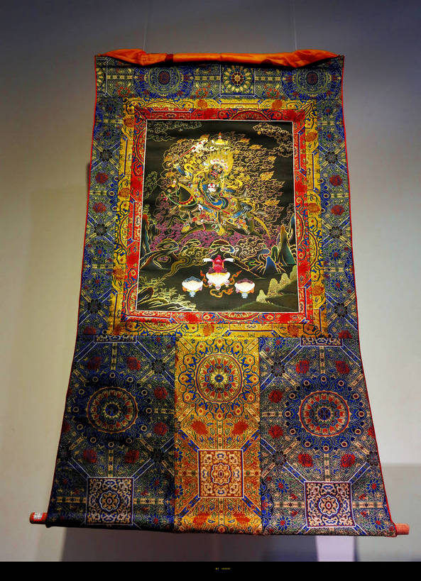 无人,博物馆,竖图,室内,特写,白天,正面,旅游,度假,绘画,标志建筑,地标,建筑,上海,中国,亚洲,节日,研究,艺术,古典,教育,文化,娱乐,建设,工艺品,品味,祈祷,享受,休闲,健康,上海世博馆,世博馆,上海世博会,世博,世博会,旅游胜地,放松,许愿,宗教,佛教,信仰,纪念,展览,祈求,美术,申,高雅,欣赏,陈列,东亚,唐卡,世博园,意大利馆,上海市,中华人民共和国,沪,华东地区,美学,释教,典藏,平安,彩图,意大利国家馆,唐嘎,唐喀,shslj1