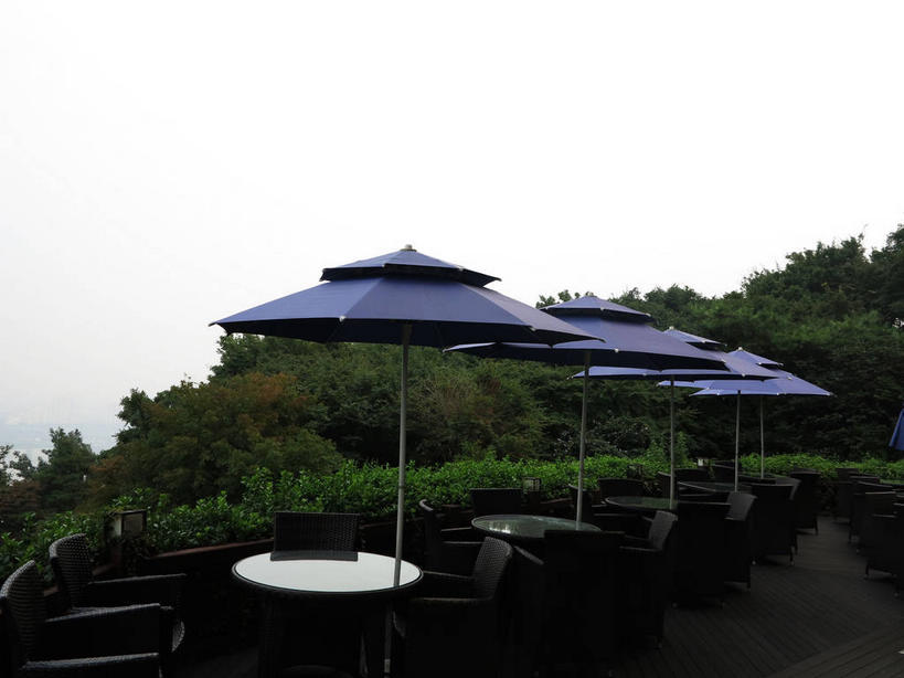 无人,餐厅,横图,室外,白天,正面,度假,草地,草坪,美景,树林,植物,餐桌,桌子,城市风光,城市,椅子,首尔,汉城,韩国,亚洲,一排,许多,整齐,并列,并排,伞,雨伞,遮阳伞,景观,首都,很多,娱乐,阳伞,草,树,树木,排列,绿色,天空,自然,天,享受,休闲,景色,放松,生长,成长,餐台,太阳伞,队列,平行,东亚,大韩民国,首尔市,首尔特别市,特别市,彩图,餐馆,饭店,饭馆,shslj1,广津区,华克山庄,披萨店