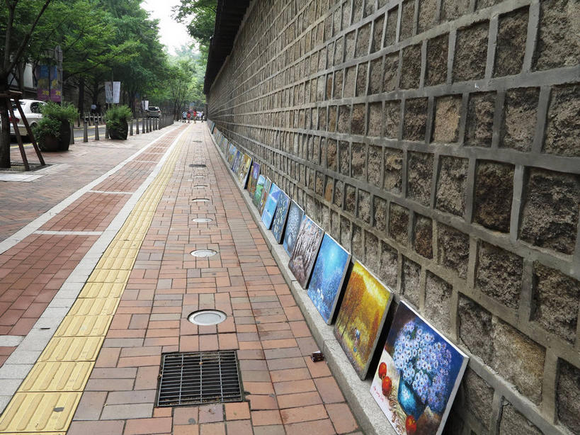 无人,宫殿,横图,室外,白天,正面,旅游,度假,绘画,石头,名胜古迹,标志建筑,道路,地标,建筑,路,公路,汽车,油画,首尔,汉城,韩国,一排,许多,遗迹,艺术,整齐,并列,并排,石子,墙,交通,首都,很多,古典,古迹,文化,文物,娱乐,建设,古建筑,墙壁,墙面,车,排列,工艺品,交通工具,轿车,品味,享受,休闲,旅游胜地,放松,美术,高雅,队列,载具,平行,古文明,东亚,美学,大韩民国,首尔市,首尔特别市,特别市,王宫,乐宫,德寿宫,西宫,石块,马路,彩图,shslj1