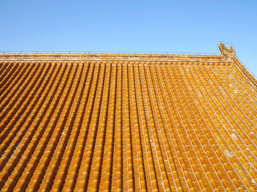 无人,颐和园,宫殿,横图,室外,白天,正面,旅游,度假,名胜古迹,标志建筑,地标,建筑,北京,中国,亚洲,一排,许多,阴影,遗迹,整齐,光线,纹路,瓦片,纹理,影子,墙,屋檐,首都,很多,瓦,古迹,文物,娱乐,建设,古建筑,檐,墙壁,墙面,排列,红色,蓝色,蓝天,天空,阳光,天,享受,休闲,金色,旅游胜地,放松,建造,晴朗,宫廷,权利,队列,古文明,东亚,屋瓦,海淀区,万里无云,肌理,中华人民共和国,北京市,京,北平,华北地区,皇家园林,王宫,清漪园,晴空,晴空万里,彩图,皇宫,飞檐,shslj1,四大部洲,颐和园四大部洲