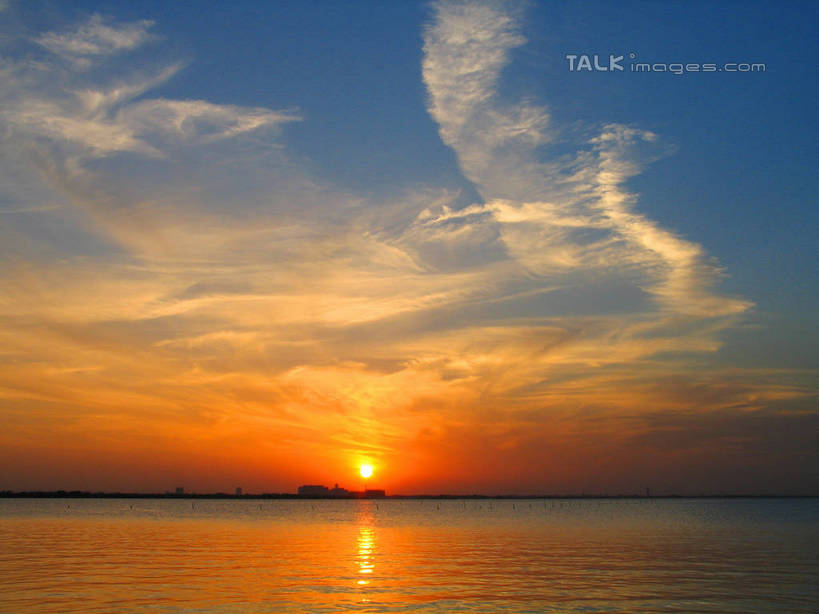 无人,横图,室外,白天,正面,旅游,度假,湖,湖泊,美景,日落,水,上海,中国,亚洲,阴影,波纹,光线,影子,湖面,景观,水流,水面,晚霞,霞光,落日,涟漪,背光,娱乐,倒影,水纹,阳光,自然,黄昏,波浪,湖水,享受,休闲,景色,彩霞,放松,申,倒映,自然风光,逆光,青浦区,东亚,淀山湖,上海市,中华人民共和国,沪,华东地区,水晕,夕照,反照,薄暮,淀山湖风景区,夕阳,彩图,傍晚,斜阳,shtjw1