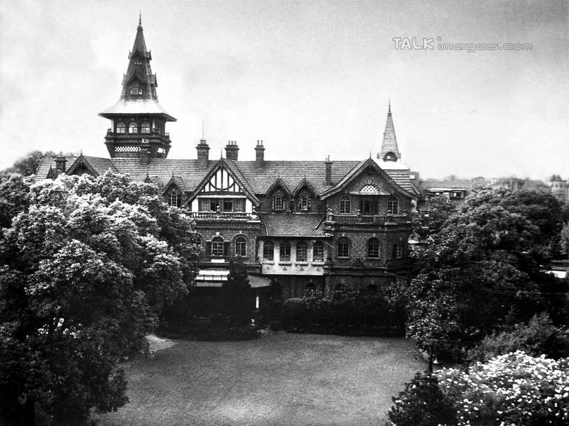 无人,家,横图,黑白,室外,白天,正面,旅游,度假,树林,植物,标志建筑,地标,建筑,上海,中国,亚洲,房屋,屋子,公寓,娱乐,建设,洋房,楼房,住宅,树,树木,绿色,自然,享受,休闲,旅游胜地,放松,生长,成长,陕西南路,申,卢湾区,东亚,静安区,徐汇区,上海市,中华人民共和国,沪,华东地区,房子,马勒公寓,shtjw1