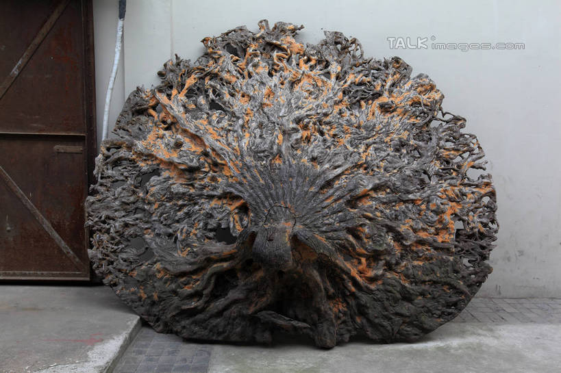 无人,横图,室外,白天,正面,旅游,度假,门,标志建筑,地标,建筑,雕塑,上海,中国,亚洲,艺术,装饰,雕刻,雕像,墙,枝条,娱乐,建设,莫干山路,墙壁,墙面,树枝,白色,工艺品,门框,享受,休闲,旅游胜地,放松,纪念,美术,申,主题,陈列,东亚,普陀区,上海市,中华人民共和国,沪,华东地区,功能,美学,虬枝,枝杈,彩图,M50创意园,shwf1