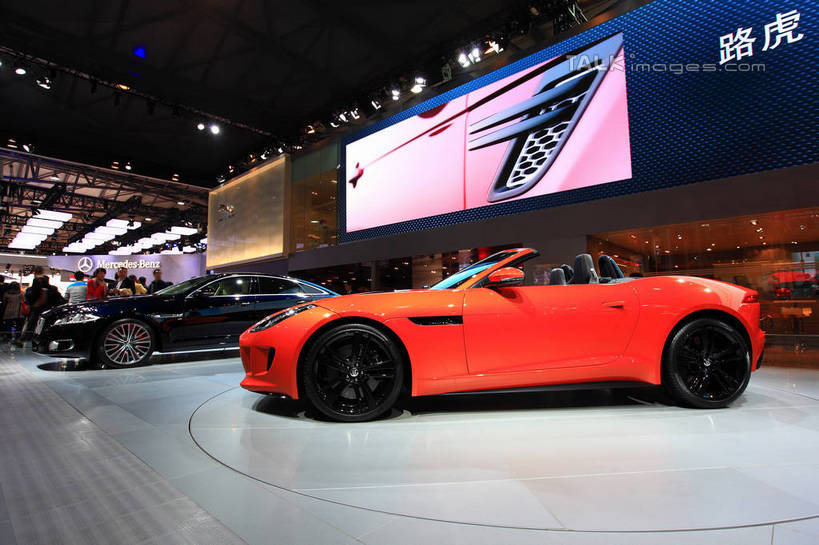 无人,横图,室内,白天,正面,技术,科技,汽车,上海,中国,亚洲,一辆,停靠,阴影,光线,影子,灯光,车,交通工具,轿车,展示,展览,车展,申,未来,停泊,载具,捷豹,东亚,闵行区,概念车,上海市,上海车展,上海国际展览中心,中华人民共和国,沪,华东地区,独特,美洲虎,新颖,彩图,虹桥经济技术开发区,汽车展览,上海虹桥经济技术开发区,积架,2013年上海第十五届国际汽车展,2013上海车展,上海国际汽车工业展览会,捷豹F-TYPE,shwf1