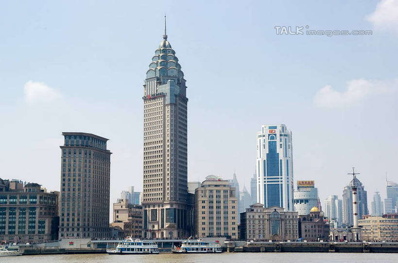 无人,高楼大厦,横图,室外,白天,正面,度假,美景,城市风光,标志建筑,城市,大厦,地标,建筑,摩天大楼,上海,中国,亚洲,阴影,光线,影子,景观,云,云朵,建筑群,云彩,娱乐,建设,蓝色,白云,蓝天,天空,阳光,天,享受,休闲,景色,放松,申,浦西,东亚,万国建筑博览群,外滩万国建筑博览群,东风饭店,上海市,中华人民共和国,沪,华东地区,外滩中国工商银行大楼,中国工商银行大楼,彩图,大楼,高层建筑,高楼,摩天楼,shwf1