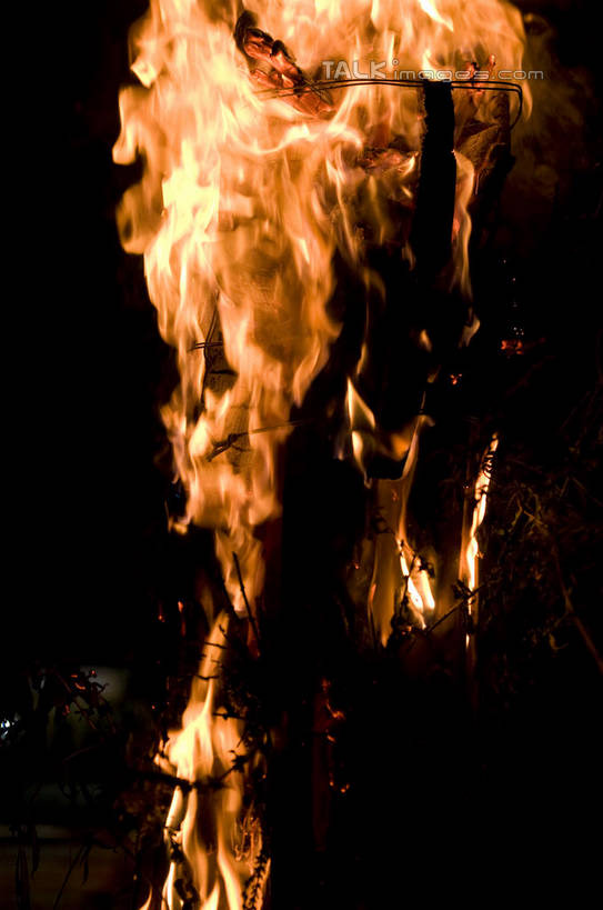 无人,竖图,室内,特写,白天,正面,热情,火,节日,庆祝,火焰,燃烧,文化,火把节,庆典,纪念,彩图,shylt1