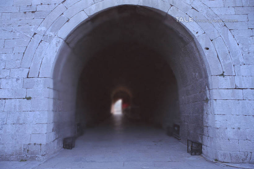 无人,横图,室外,白天,正面,旅游,度假,石头,名胜古迹,标志建筑,地标,建筑,遗迹,隧道,石子,墙,拱门,古迹,文物,娱乐,城门,建设,城墙,古建筑,墙壁,灰色,享受,休闲,旅游胜地,放松,古文明,石块,岩石,彩图,shylt1