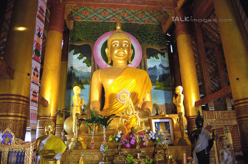 东方人,一个人,家,木屋,站,横图,室内,白天,仰视,民族服装,旅游,度假,标志建筑,地标,建筑,雕塑,西双版纳,中国,亚洲,仅一个年轻女性,仅一个女性,仅一个人,服装,节日,艺术,装饰,雕刻,雕像,黄种人,文化,娱乐,建设,云南,住宅,衣服,工艺品,祈祷,站着,享受,休闲,健康,旅游胜地,放松,许愿,宗教,服饰,佛教,信仰,纪念,祈求,美术,衣着,穿着,主题,陈列,东亚,傣族园,西双版纳州,云南省,中华人民共和国,西南地区,功能,美学,滇,西双版纳傣族自治州,衣饰,释教,平安,年轻女性,女人,女性,亚洲人,站立,半身,彩图,低角度拍摄,传统服装,民俗服,茅舍,茅屋,棚屋,小木屋,小屋,西双版纳傣族园,橄榄坝,shzwj1