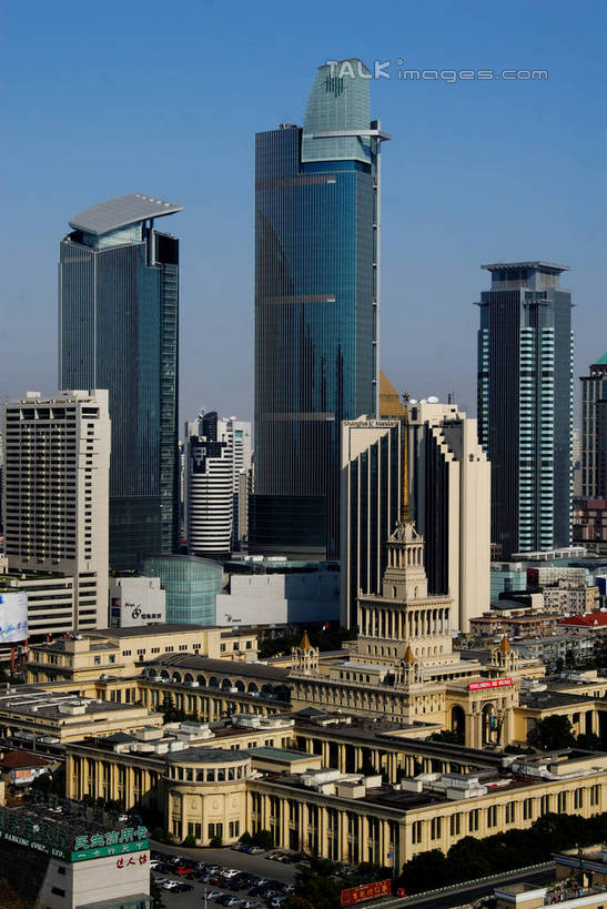 无人,家,高楼大厦,竖图,全景,俯视,航拍,室外,白天,度假,美景,天际线,城市风光,标志建筑,城市,大厦,地标,建筑,摩天大楼,上海,中国,亚洲,阴影,光线,影子,房屋,屋子,景观,公寓,娱乐,建设,洋房,楼房,住宅,蓝色,蓝天,天空,阳光,天,享受,休闲,景色,放松,晴朗,申,鸟瞰,上海展览中心,东亚,静安区,上海市,万里无云,中华人民共和国,沪,华东地区,晴空,晴空万里,彩图,高角度拍摄,房子,大楼,高层建筑,高楼,摩天楼,shzxz1