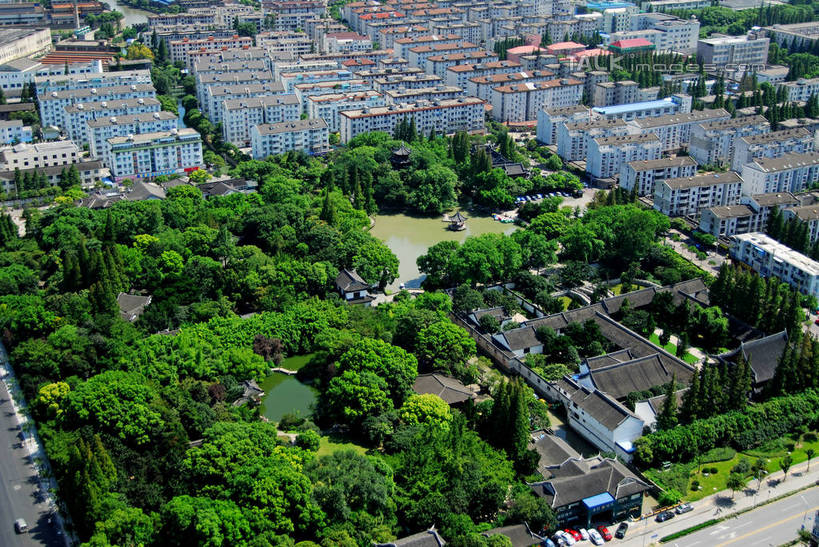 无人,家,横图,俯视,航拍,室外,白天,旅游,度假,名胜古迹,植物,标志建筑,地标,建筑,上海,中国,亚洲,阴影,遗迹,光线,影子,房屋,屋子,建筑群,古迹,文物,娱乐,建设,古建筑,楼房,住宅,树,树木,绿色,阳光,自然,享受,休闲,旅游胜地,放松,生长,成长,申,鸟瞰,古文明,东亚,上海市,嘉定区,古猗园,中华人民共和国,沪,华东地区,彩图,高角度拍摄,房子,古漪园,南翔,南翔镇,shzxz1