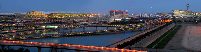 无人,机场,横图,全景,俯视,彩色,室外,夜晚,长时间曝光,度假,美景,天际线,城市风光,城市,大桥,道路,飞机场,立交桥,路,霓虹灯,桥梁,夜景,公路,上海,中国,亚洲,阴影,朦胧,模糊,光线,影子,景观,高架,桥,灯光,七彩,交通,娱乐,光源,浦东,霓虹,浦东国际机场,浦东机场,灯,蓝色,蓝天,天空,天,享受,休闲,景色,放松,晴朗,申,照明设备,曝光,高架桥,浦东新区,东亚,上海市,高架道路,跨线桥,万里无云,中华人民共和国,沪,华东地区,氖灯,航空站,空港,晴空,晴空万里,立体交叉桥,马路,彩图,高角度拍摄,上海浦东国际机场,枢纽立交,系统立交桥,shzxz1