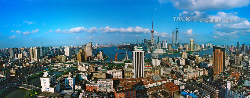 无人,家,高楼大厦,横图,全景,俯视,航拍,室外,白天,度假,河流,美景,水,天际线,植物,城市风光,标志建筑,城市,大厦,地标,建筑,摩天大楼,上海,中国,亚洲,阴影,光线,影子,房屋,屋子,河水,景观,水流,云,云朵,公寓,云彩,娱乐,建设,东方明珠,黄浦江,金茂大厦,浦东,洋房,楼房,住宅,树,树木,蓝色,绿色,白云,蓝天,天空,阳光,自然,外滩,天,享受,休闲,景色,放松,环球金融中心,生长,晴朗,成长,申,鸟瞰,电视塔,柏悦酒店,国际贸易金融中心,合生国际大厦,花旗集团大厦,金融中心,陆家嘴,陆家嘴金融中心,浦东新区,上海环球金融中心,香格里拉酒店,震旦国际大楼,东亚,东方明珠电视塔,滨江大道,上海国际会议中心,上海国际新闻中心,上海市,中华人民共和国,沪,华东地区,晴空,彩图,高角度拍摄,房子,大楼,高层建筑,高楼,摩天楼,黄埔滩,上海外滩,外黄埔滩,春申江,shzxz1