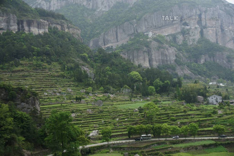 无人,横图,室外,白天,仰视,旅游,度假,石头,美景,森林,山,山脉,树林,植物,楠溪江,中国,亚洲,石子,景观,山峰,山峦,娱乐,浙江,树,树木,浙江省,绿色,自然,群山,享受,休闲,景色,放松,生长,成长,自然风光,东亚,永嘉,中华人民共和国,华东地区,浙,温州,温州市,石块,彩图,低角度拍摄,永嘉县,shzyn1